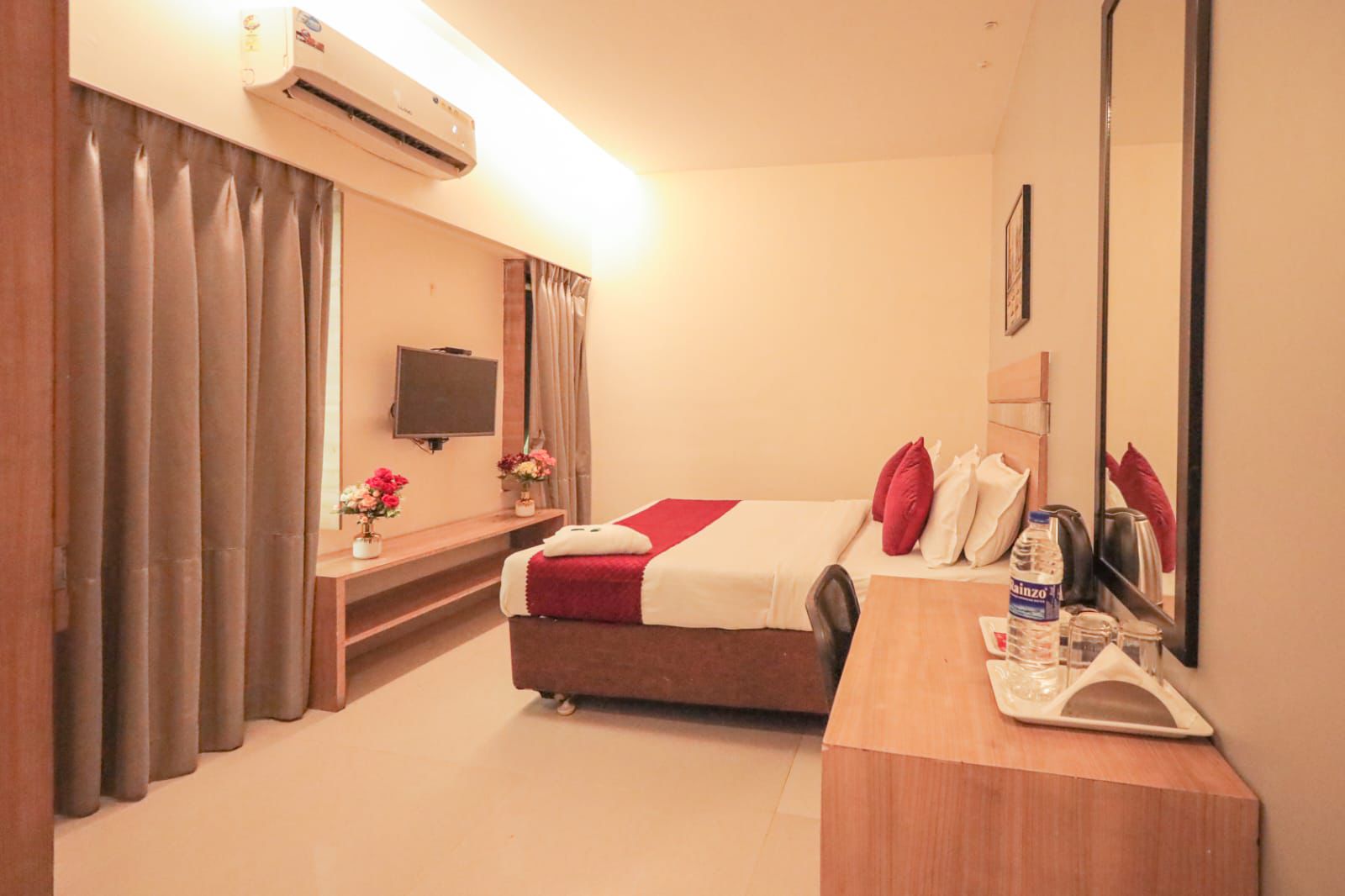 Premium suite living room
